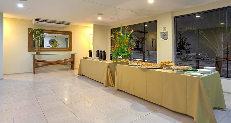 Tulip Inn Sao Luis Praiabella