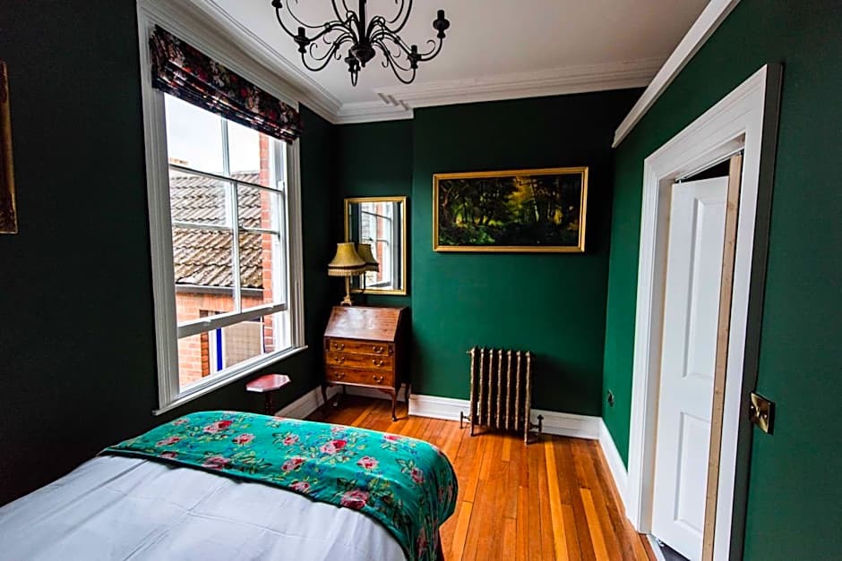 The Harrison Chambers of Distinction