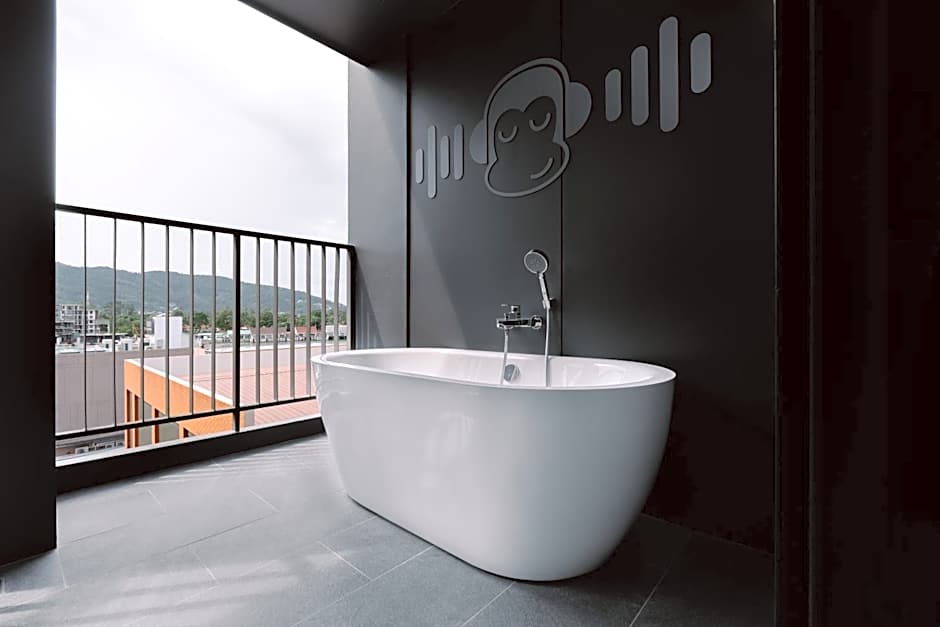 Blu Monkey Hub and Hotel Laguna, Bangtao Phuket
