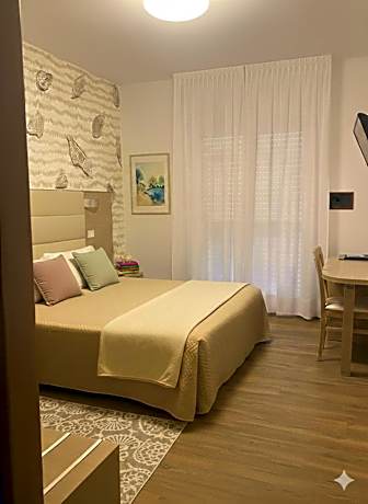 Standard Double or Twin Room with Garden View