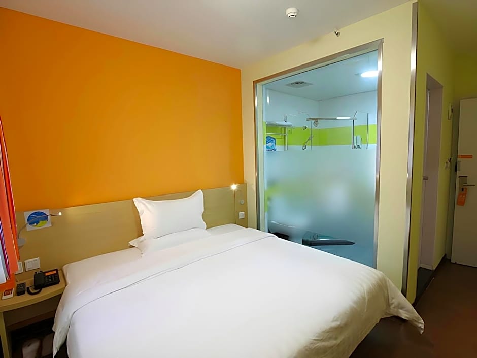 7 Days Inn Jiamusi Xilin Road RT-Mart