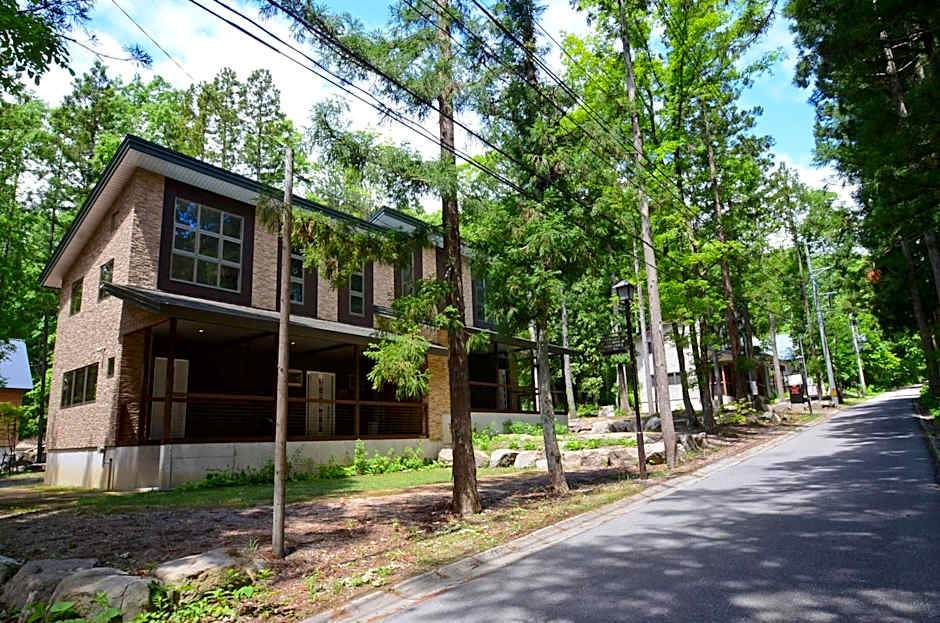 Phoenix Chalets by HHG