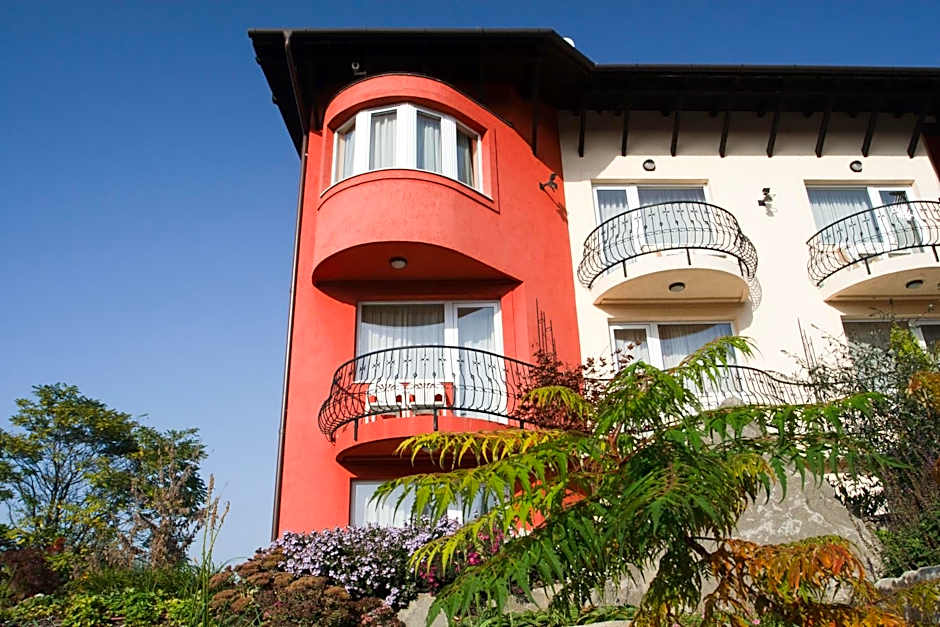 Szőnyi Garden Hotel Pest