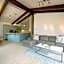 Enclave 309, Snowmass Ski-In/Ski-Out Condo w/Shared Pool/Hot Tub/Private Washer/Dryer/Gym/WiFi