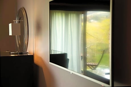 Loch View Lodge King Room