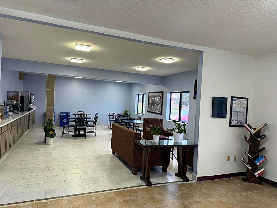 Super 8 by Wyndham Mason City