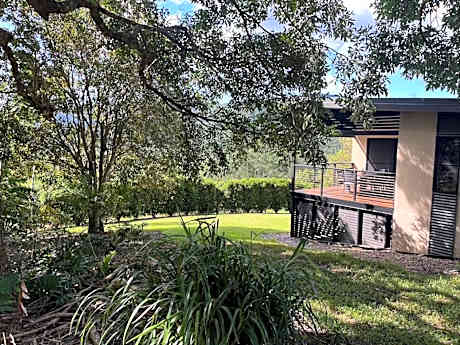 Seclude Adults Luxury Rainforest Retreat