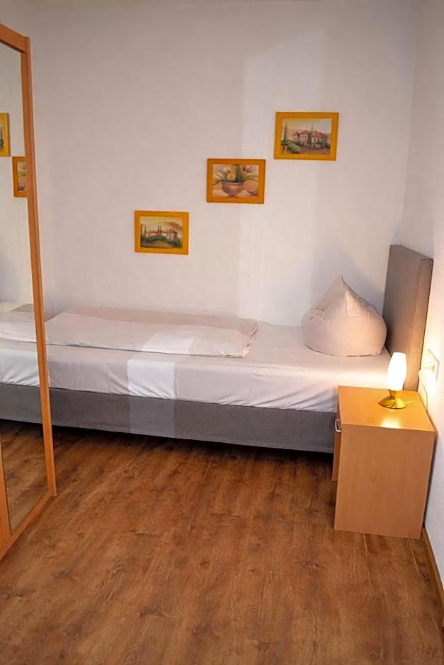 Hotel Discovery