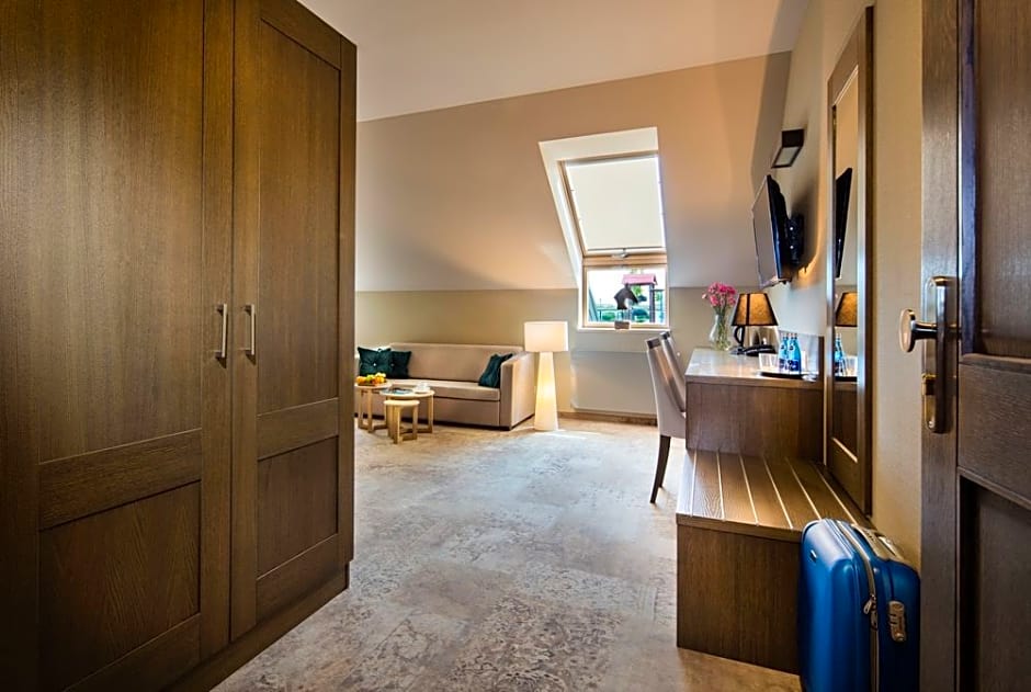 Hotel Szary Residence