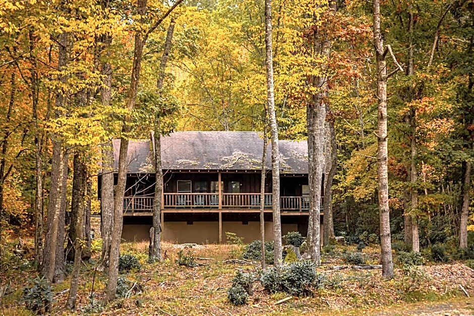 Springmaid Mountain Retreat & Stables