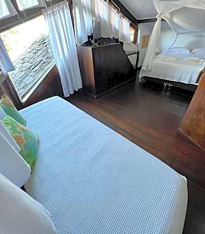 Deluxe Triple Room with Sea View