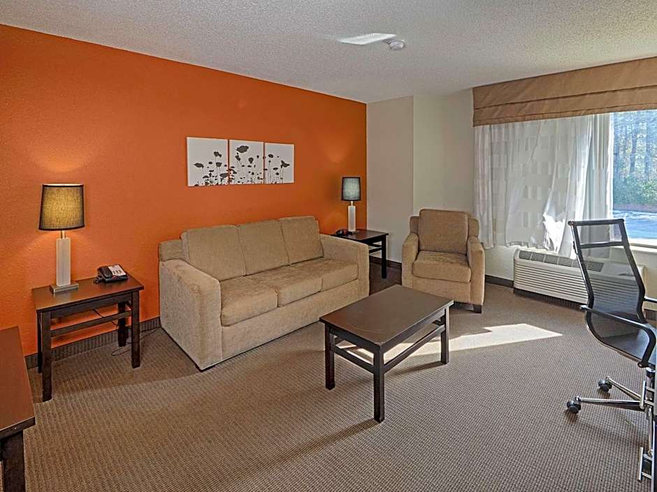 Sleep Inn & Suites Spring Lake - Fayetteville near Fort Bragg