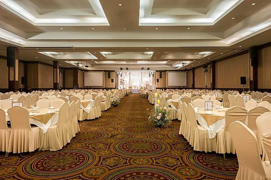 Sri U-Thong Grand Hotel