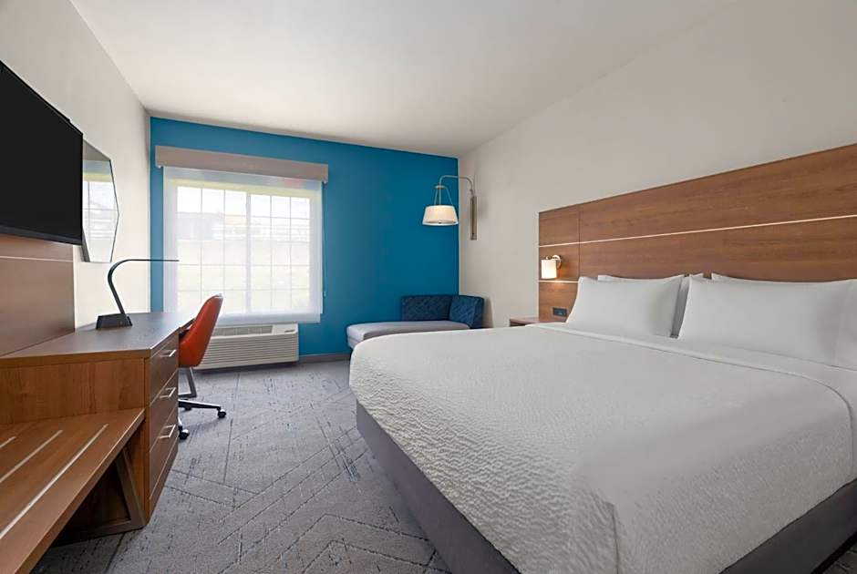 Holiday Inn Express & Suites Harrison By IHG