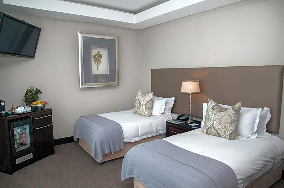 Photo 1 of 4 of 2 Beds, Sea View