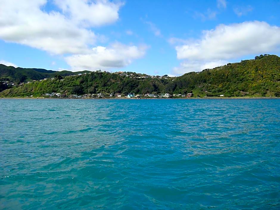 Kapiti Waves Bed & Breakfast