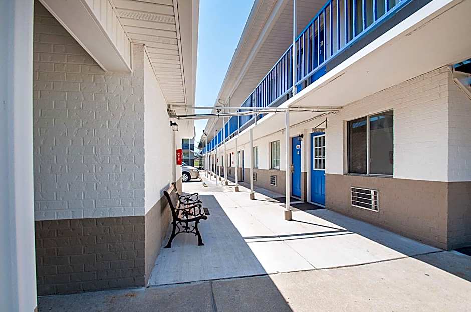 Motel 6-Charles Town, WV