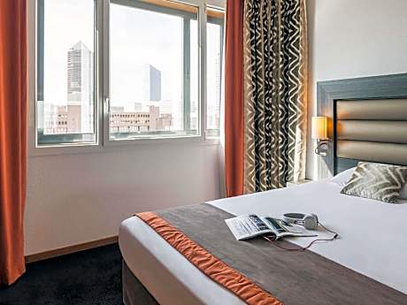 SUPERIOR ROOM - 2 SINGLE BEDS