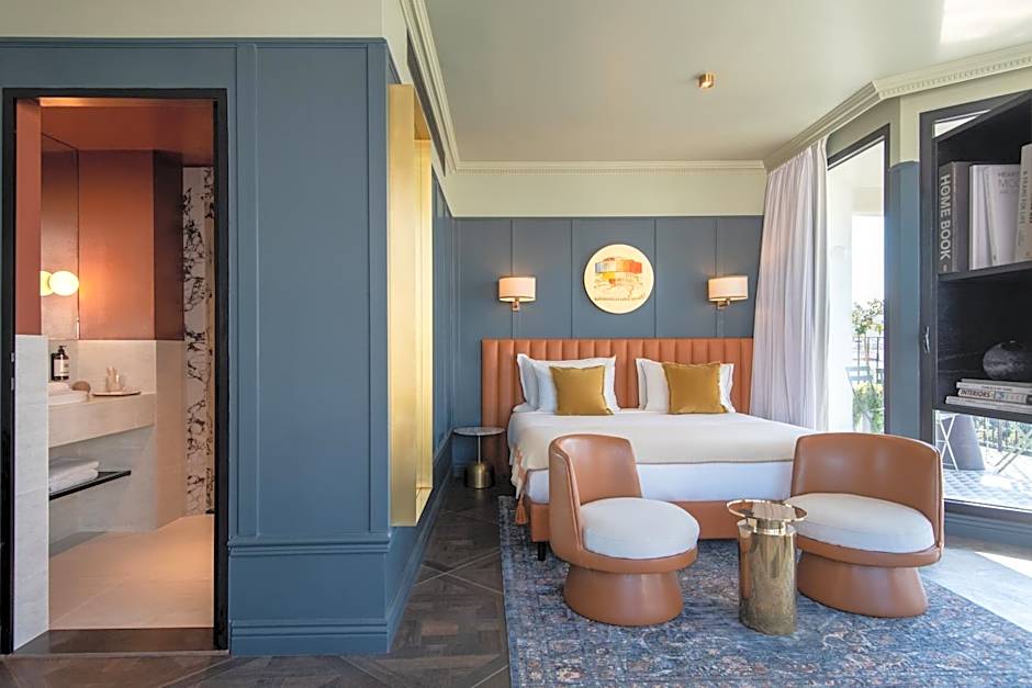 Photo 1 of 9 of Junior Suite, Balcony