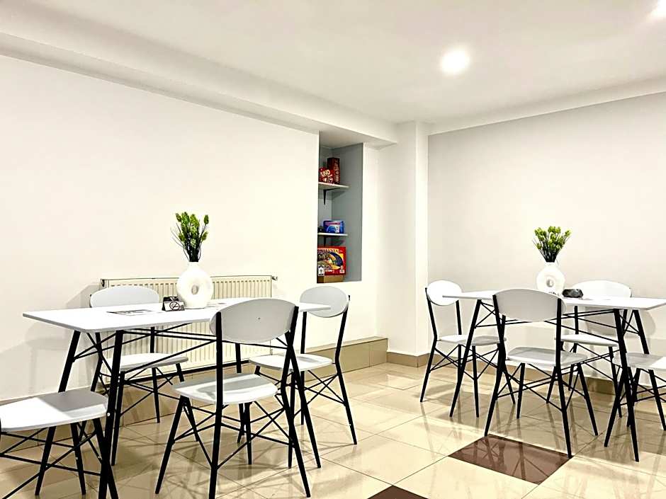 Cozy Hideout - Condo Hotel