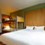 B&B HOTEL Calais Centre St Pierre