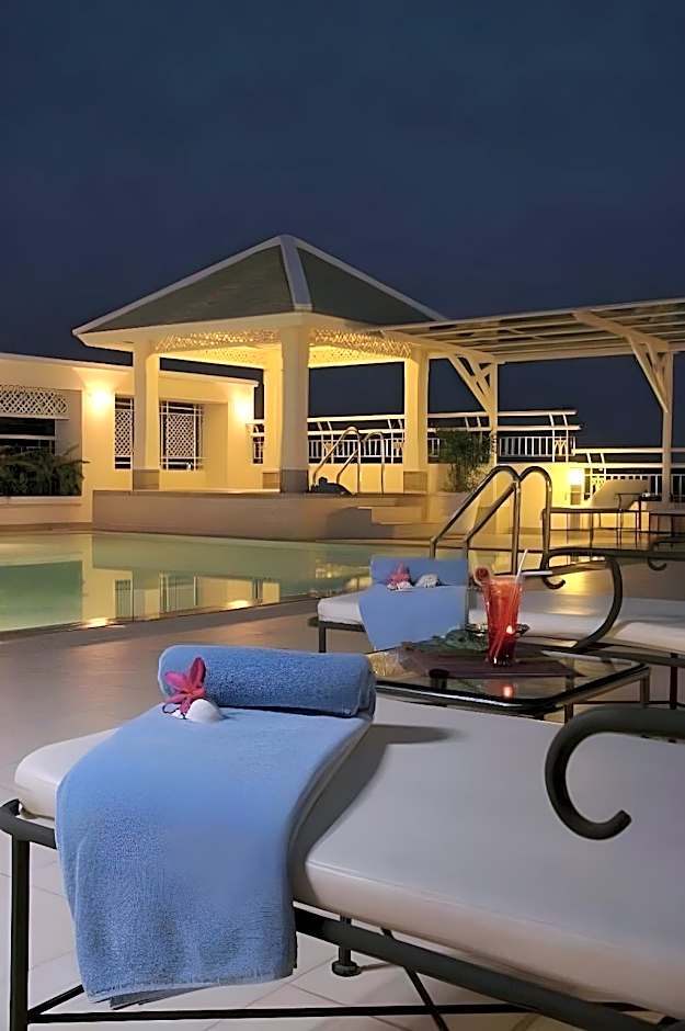 Classic Kameo Hotel and Serviced Apartments Sriracha