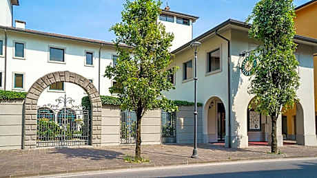 Bes Hotel Villa Zoia