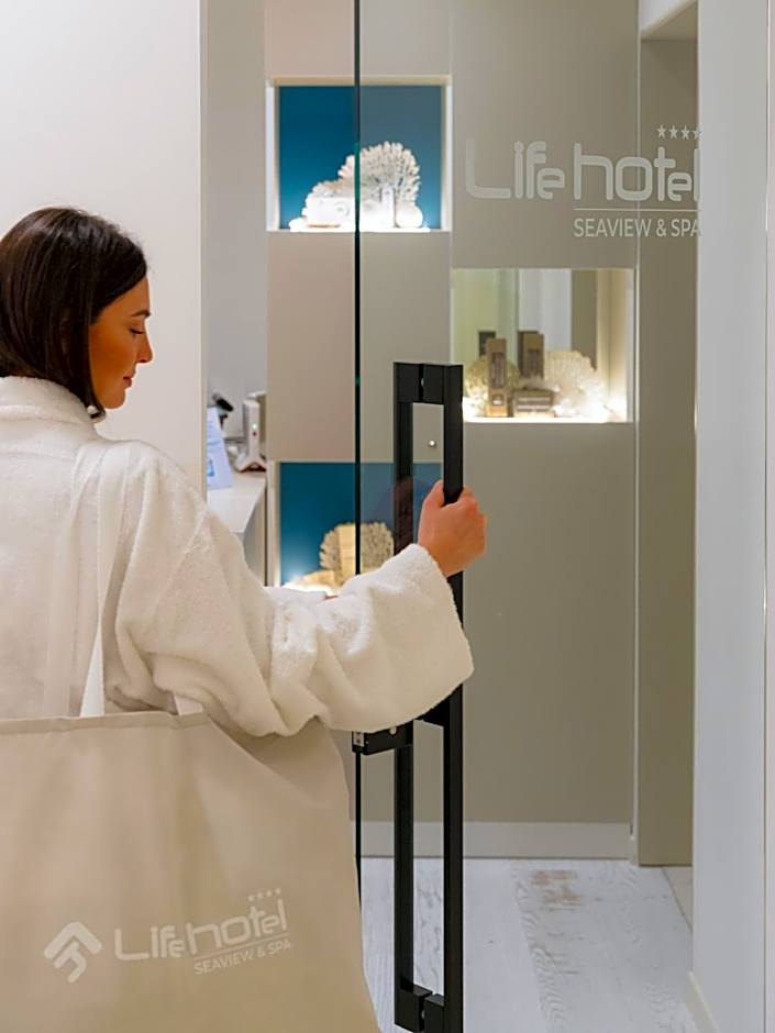Life Hotel Seaview & Spa