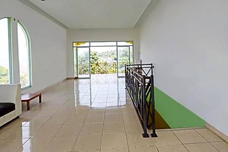 Hotel O Penginapan Sulthan Penyengat Syariah