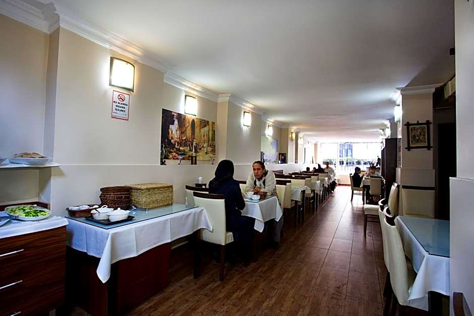 GRAND ZENTRUM HOTEL CAFE RESTAURANT - Taksim Square – Istanbul, TR