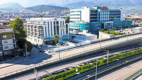 GRAND SALIZZE HOTEL