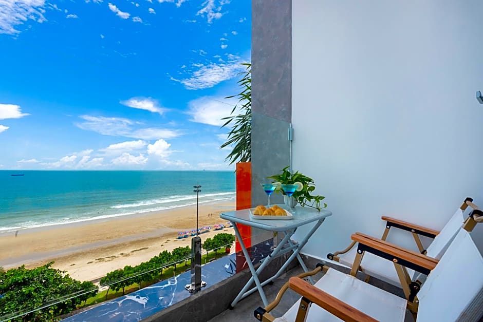 One Season Boutique Hotel Vung Tau - Beachfront