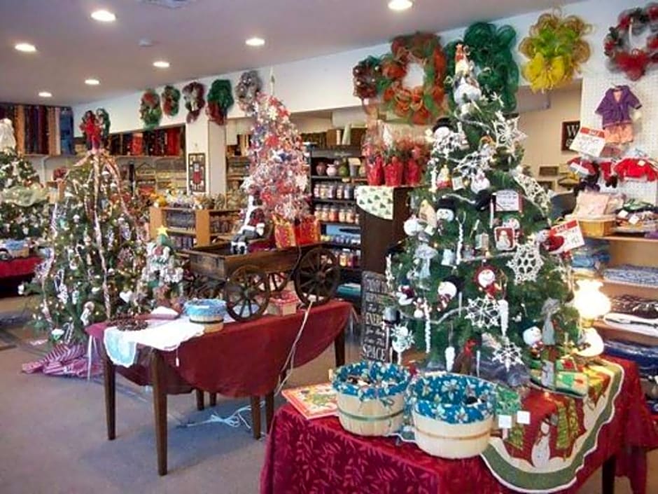 Tin Brook Bed & Breakfast