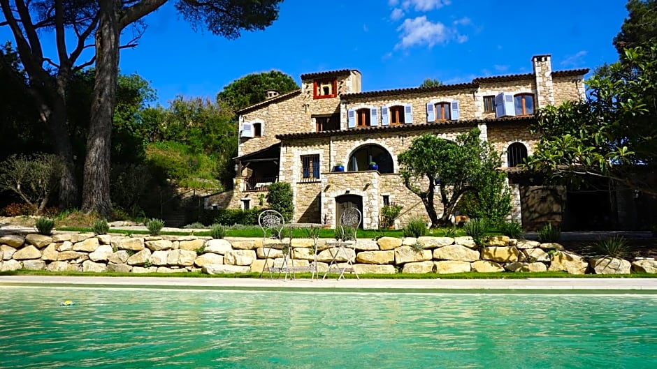 B&B Oasis des Lavandes - Chambre Coqueliot