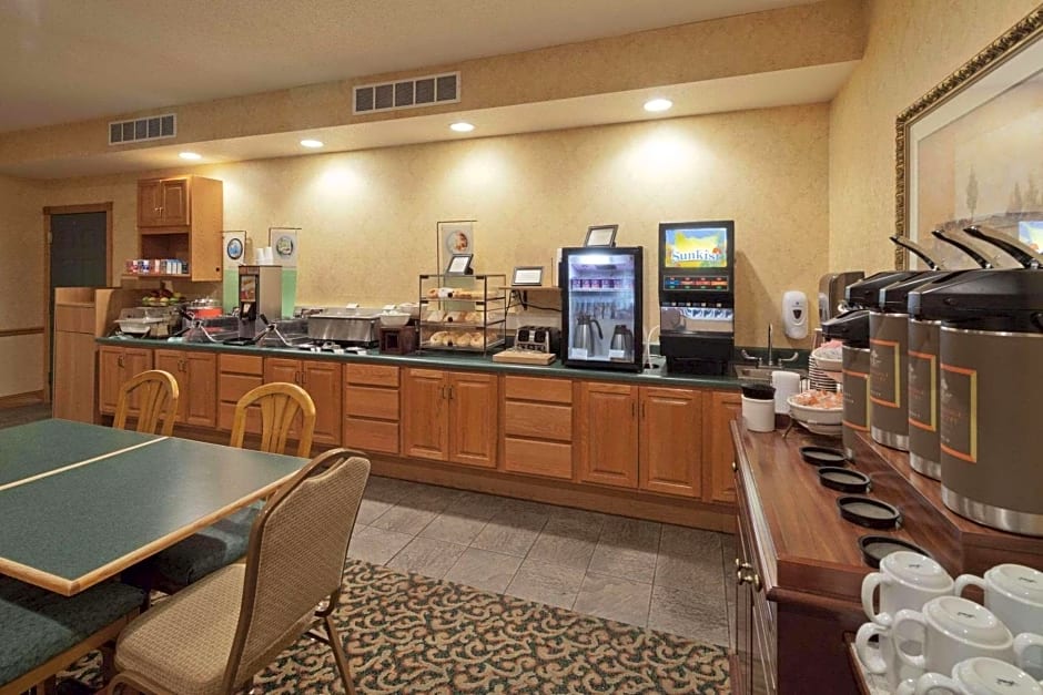 Country Inn & Suites by Radisson, Prairie du Chien, WI