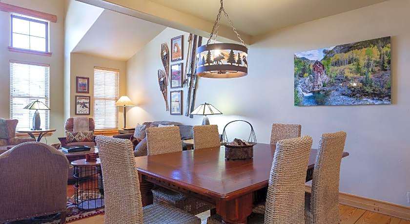 Lodges At Deer Valley