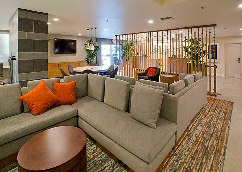 DoubleTree By Hilton Chico