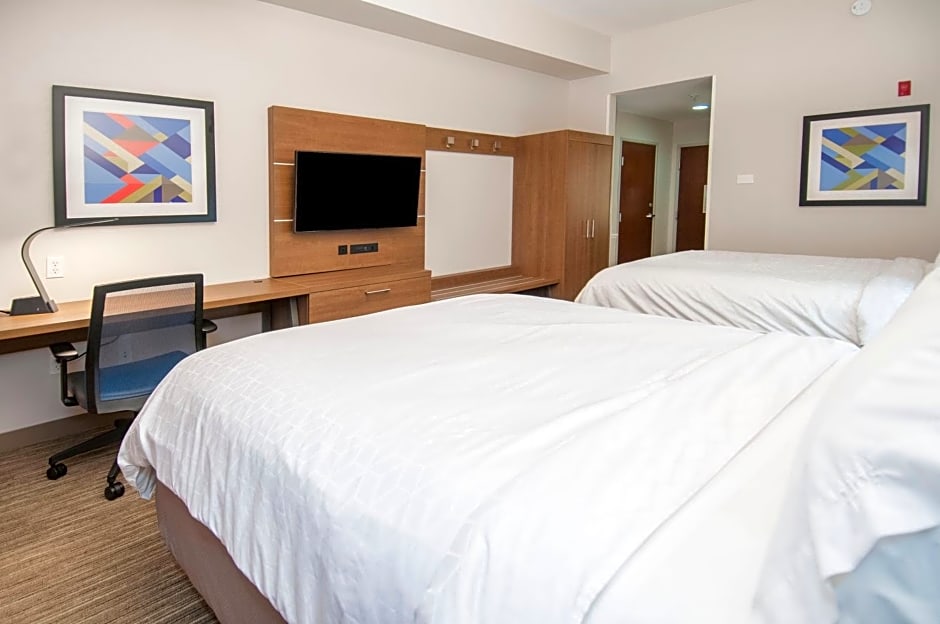 Holiday Inn Express Hotel & Suites Biloxi- Ocean Springs By IHG
