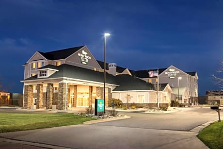Homewood Suites by Hilton Fargo