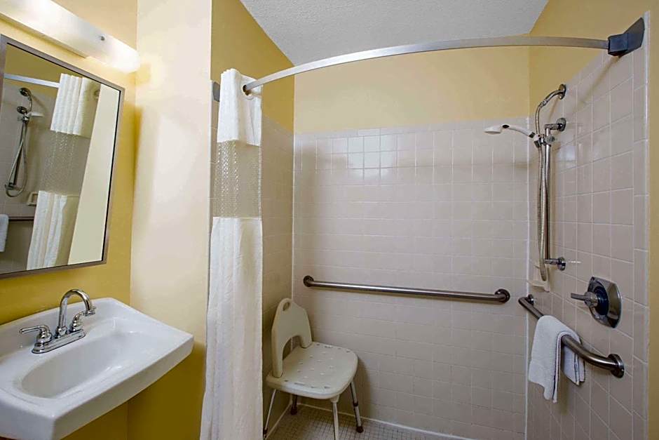 Days Inn by Wyndham Grand Island