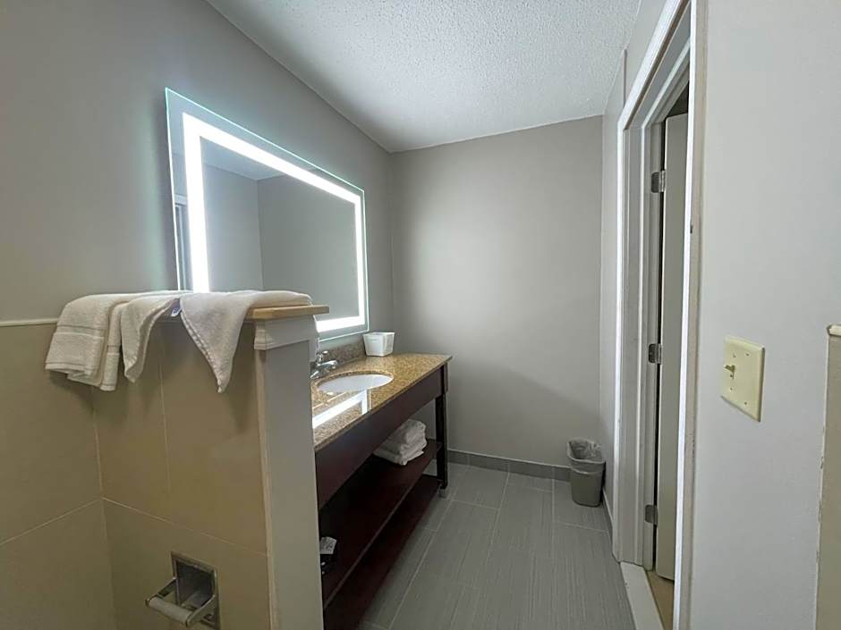 Days Inn & Suites by Wyndham York