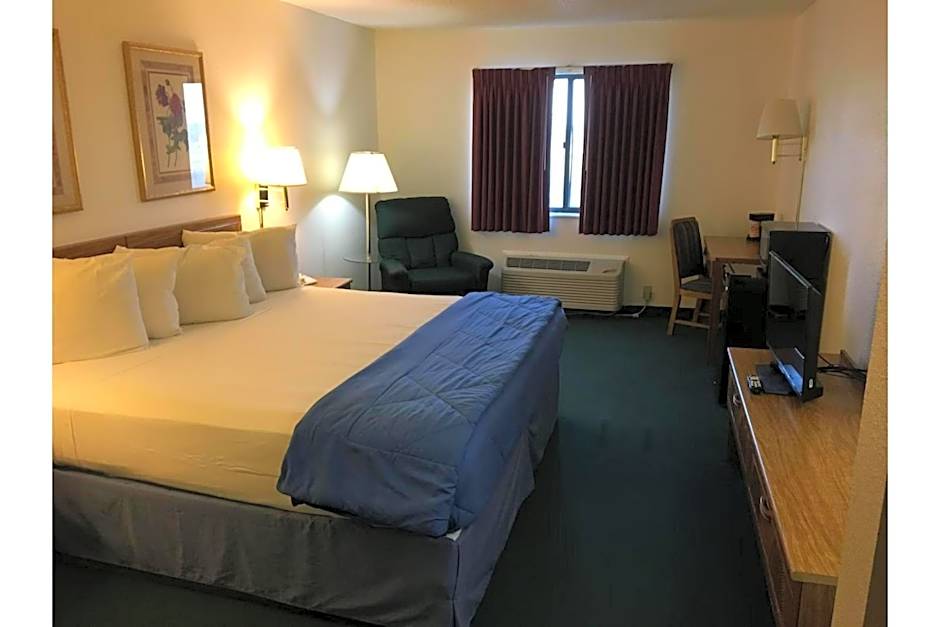 Amerihost Inn & Suites - Mexico