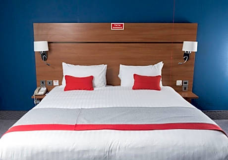 Double Room with Free Hot Breakfast - Accessible