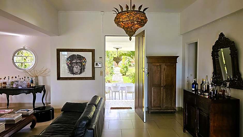 Habitation Villa Les Cassias