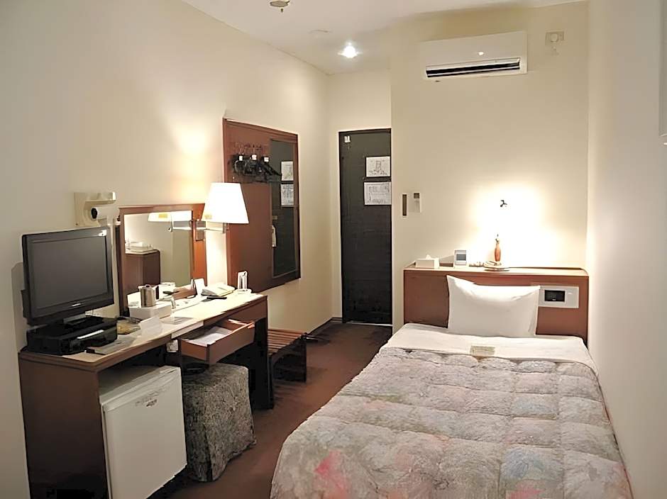 Leo Plaza Hotel