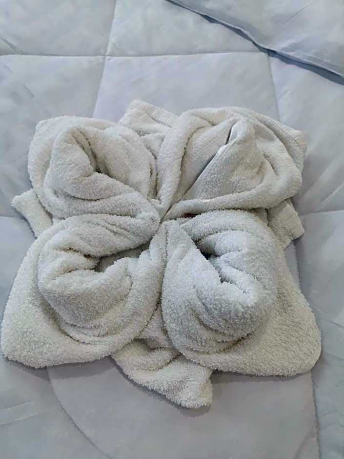 NST Boutique เอ็นเอสทีบูทีค