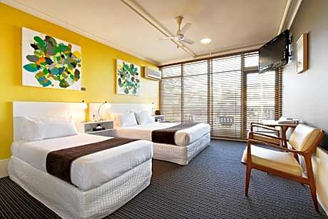 Standard Balcony Room - The Philippe