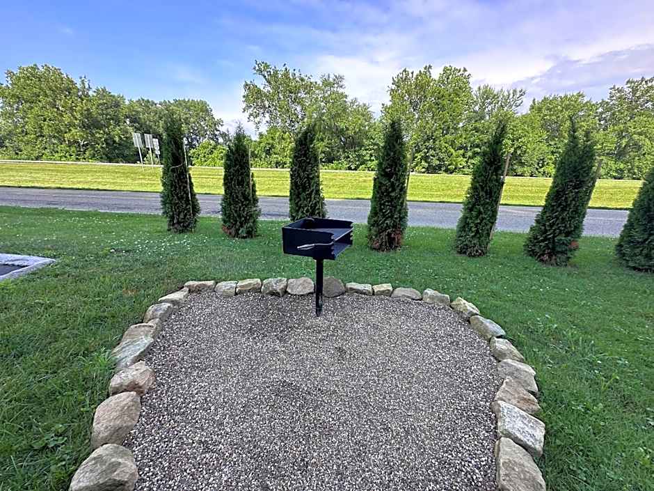 The Roscoe Boutique Motel