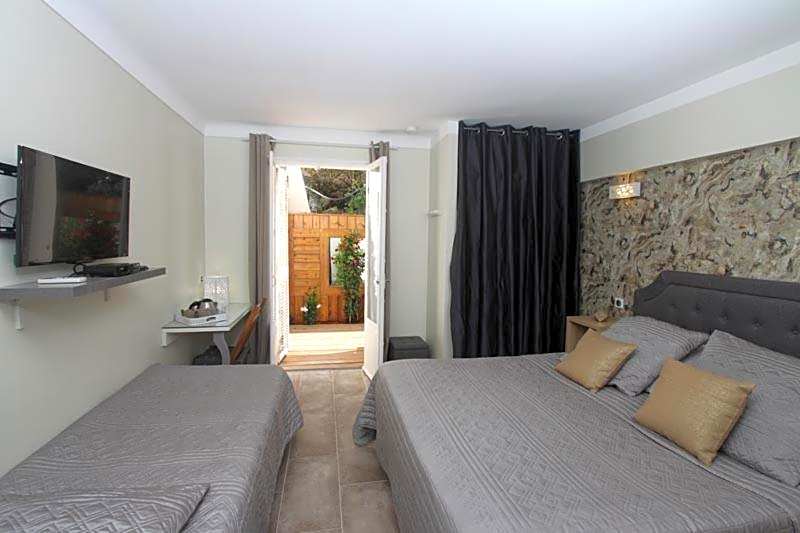 Villa Tricoli B&B avec Piscine