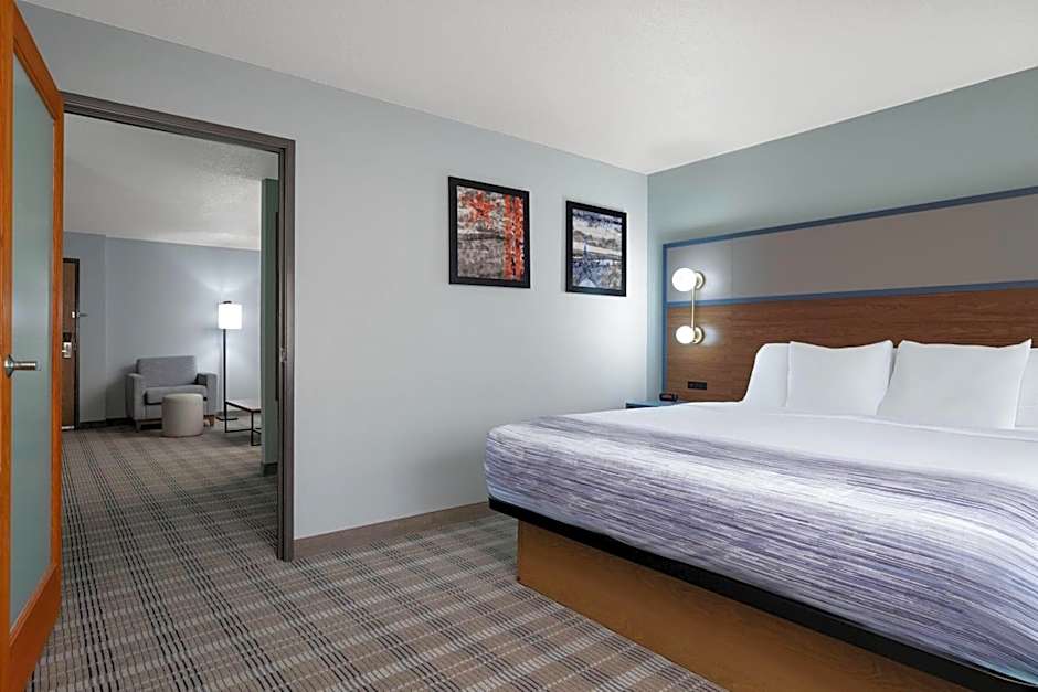 AmericInn by Wyndham Baldwin